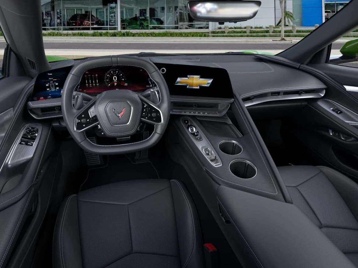 Chevrolet Corvette 2LT 2dr Stingray Cpe 2027 — side view