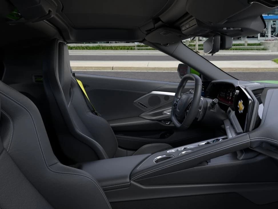 Chevrolet Corvette 2LT 2dr Stingray Cpe 2027 — side view