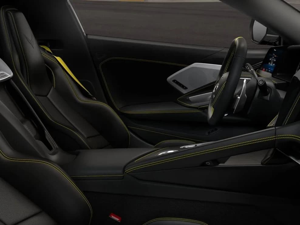 Chevrolet Corvette 2LT 2dr Stingray Cpe 2027 — side view