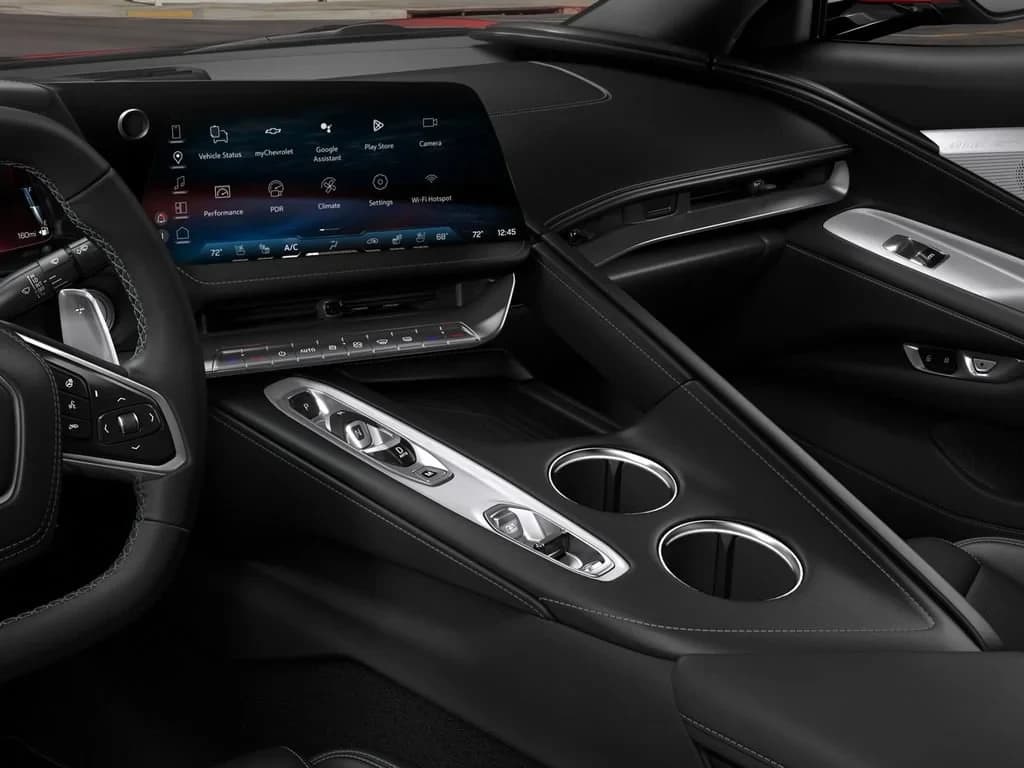 Chevrolet Corvette 2LT 2dr Stingray Cpe 2027 — side view