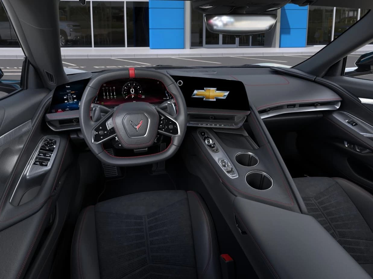 Chevrolet Corvette 2LT 2dr Stingray Conv 2027 — side view