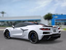Chevrolet Corvette 3LZ 2dr Z06 Conv 2026 — side view