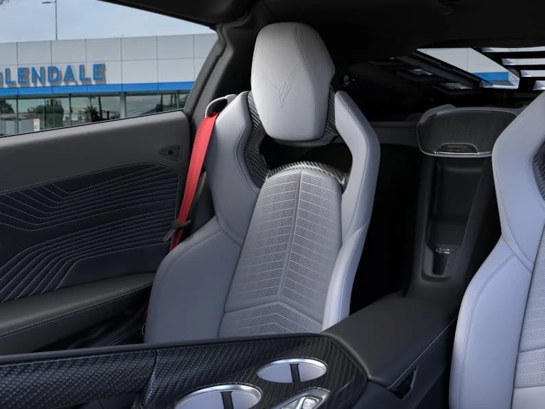 Chevrolet Corvette 3LZ 2dr ZR1 Cpe 2027 — side view