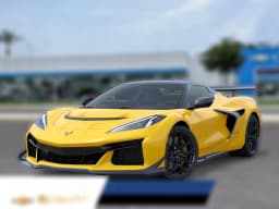 Chevrolet Corvette 3LZ 2dr ZR1 Conv 2027 — side view
