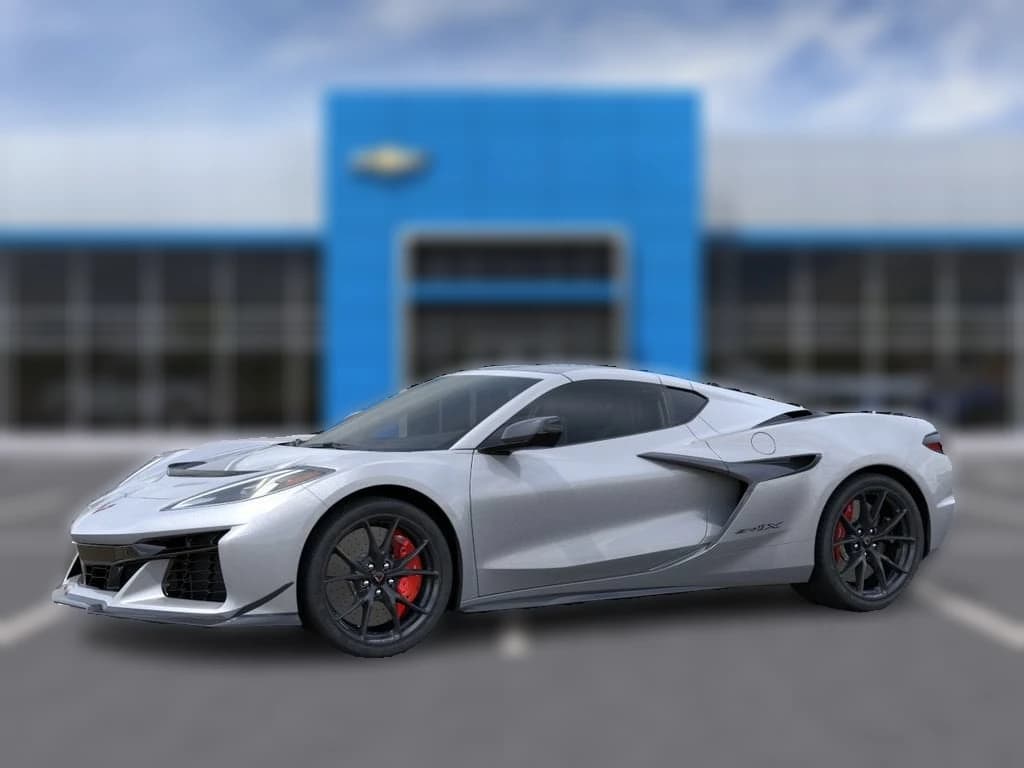 Chevrolet Corvette 3LZ 2dr ZR1X Cpe 2027 — side view