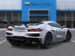 Chevrolet Corvette 3LZ 2dr ZR1X Cpe 2027 — side view