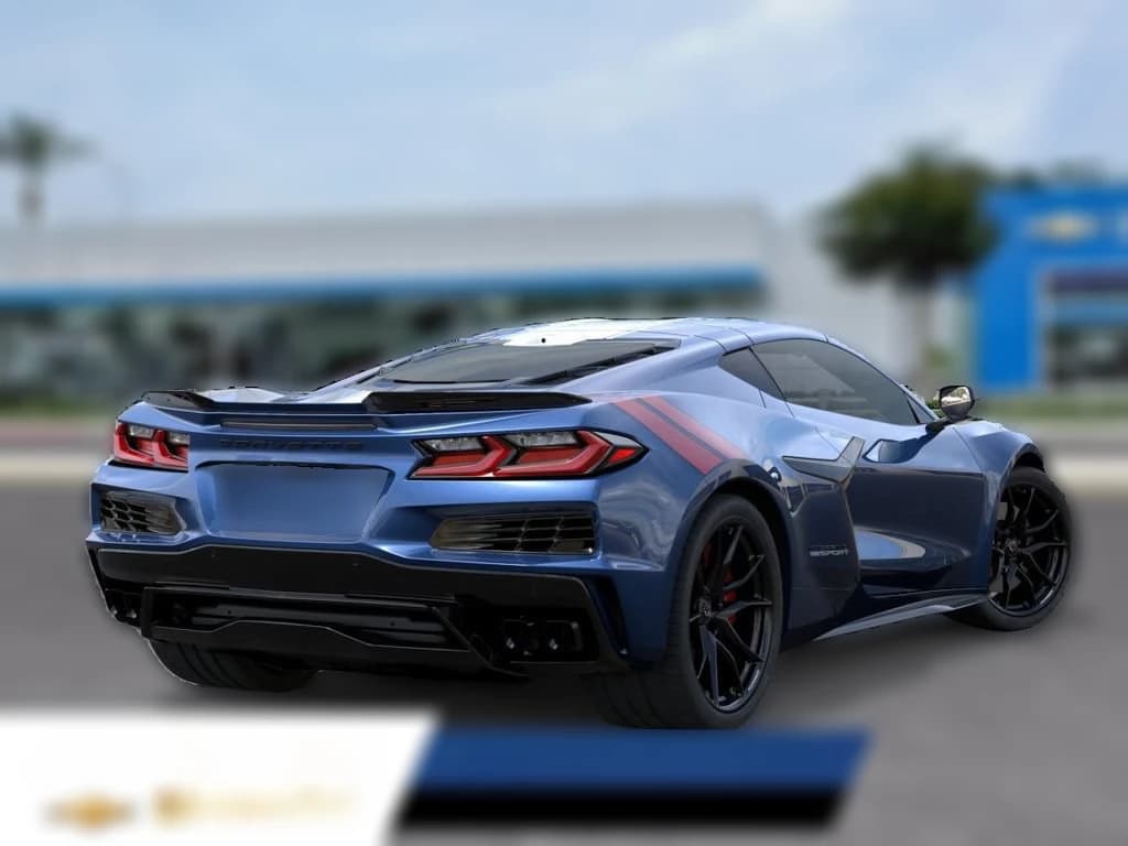 Chevrolet Corvette 1LT 2dr Grand Sport Cpe 2027 — side view