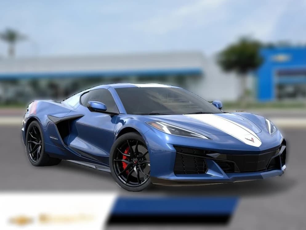 Chevrolet Corvette 1LT 2dr Grand Sport Cpe 2027 — side view