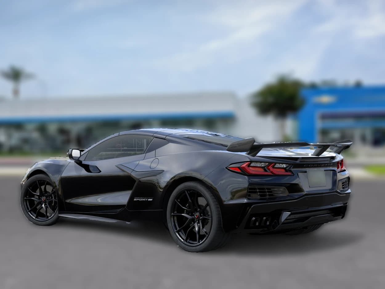 Chevrolet Corvette 1LT 2dr Grand Sport Cpe 2027 — side view