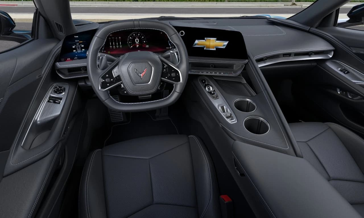 Chevrolet Corvette 1LT 2dr Grand Sport Cpe 2027 — side view