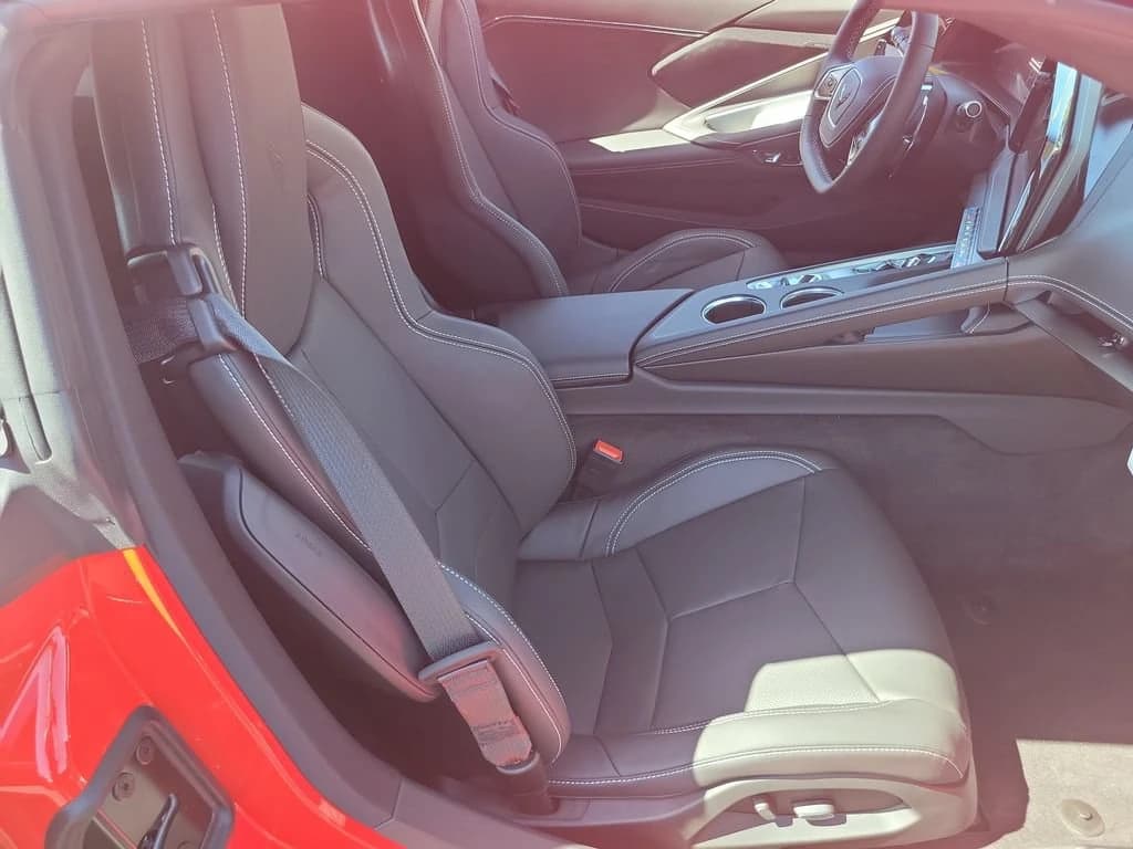Chevrolet Corvette 1LT 2dr Grand Sport Cpe 2027 — side view