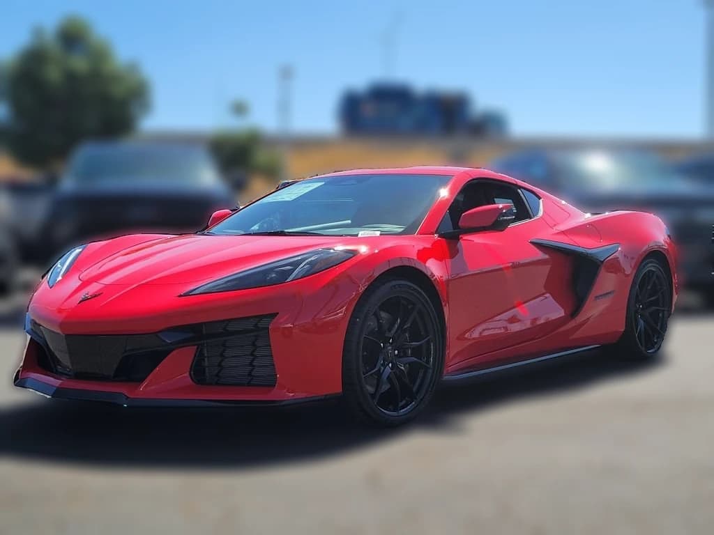 Chevrolet Corvette 1LT 2dr Grand Sport Cpe 2027 — side view
