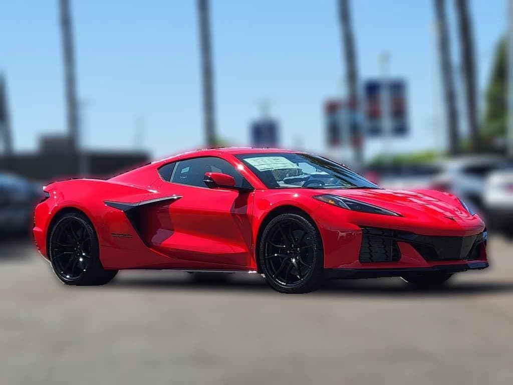 Chevrolet Corvette 1LT 2dr Grand Sport Cpe 2027 — side view