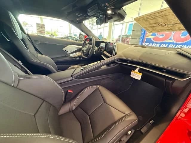 Chevrolet Corvette 2LT 2dr Grand Sport Cpe 2027 — side view