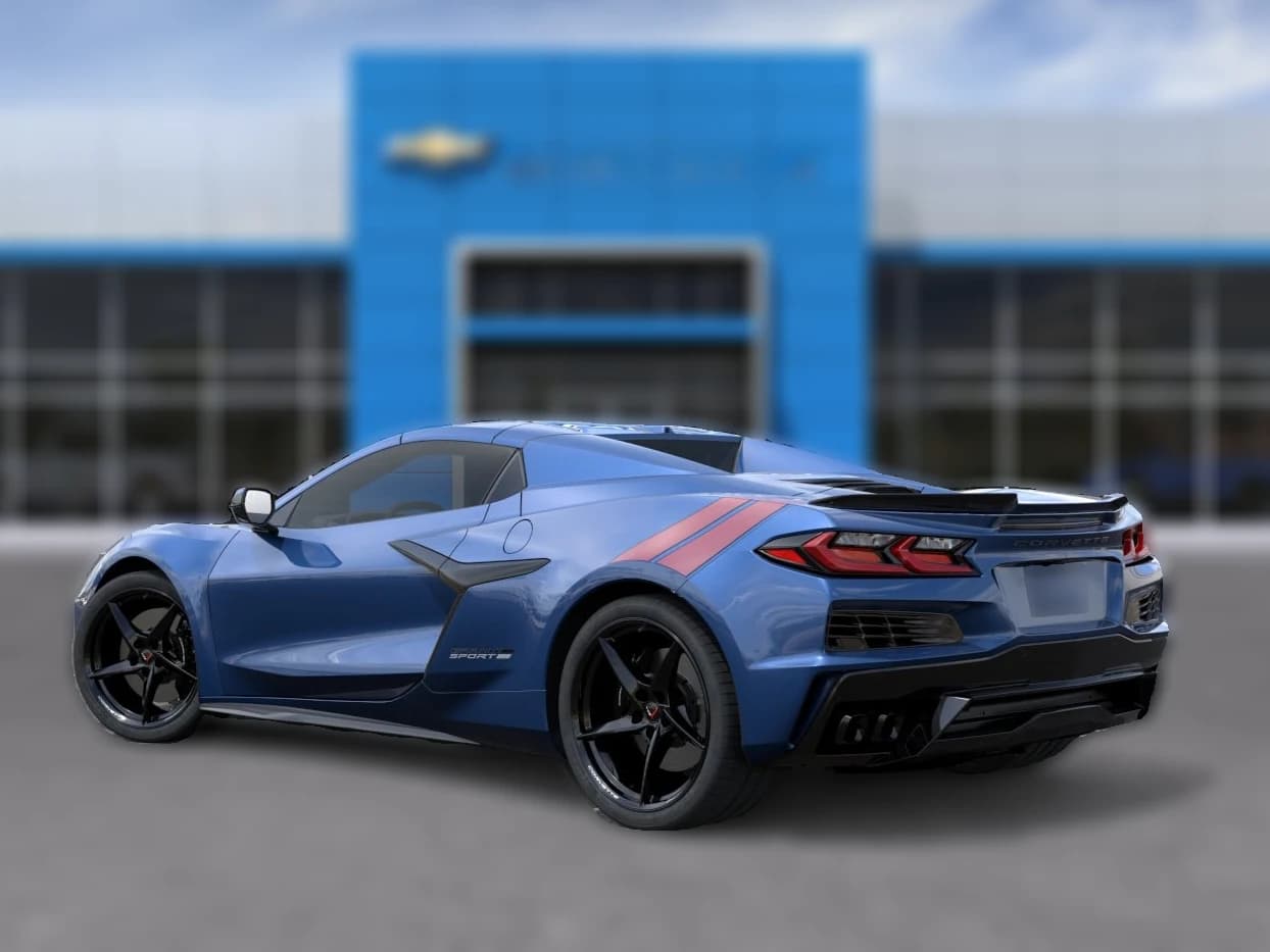 Chevrolet Corvette 2LT 2dr Grand Sport Conv 2027 — side view
