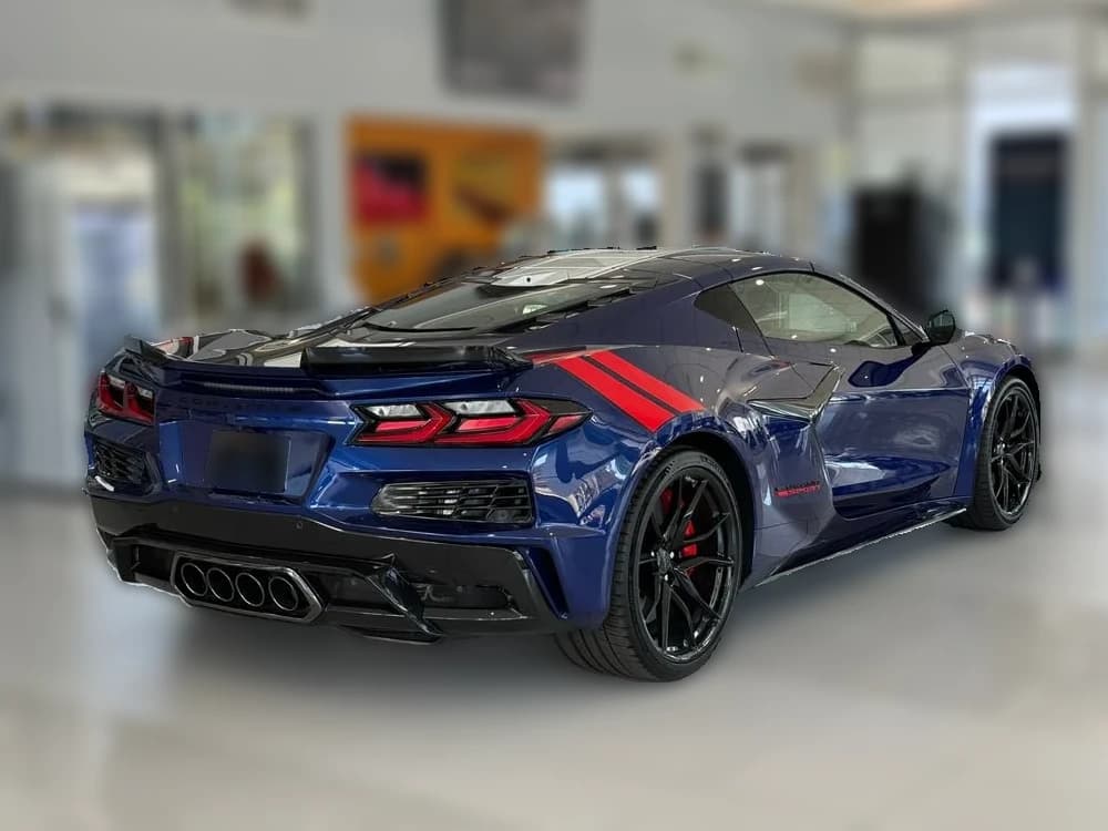 Chevrolet Corvette 3LT 2dr Grand Sport Cpe 2027 — side view