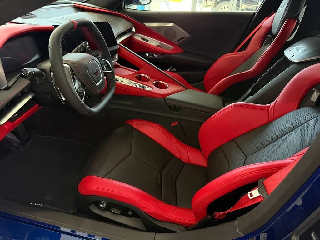 Chevrolet Corvette 3LT 2dr Grand Sport Cpe 2027 — side view