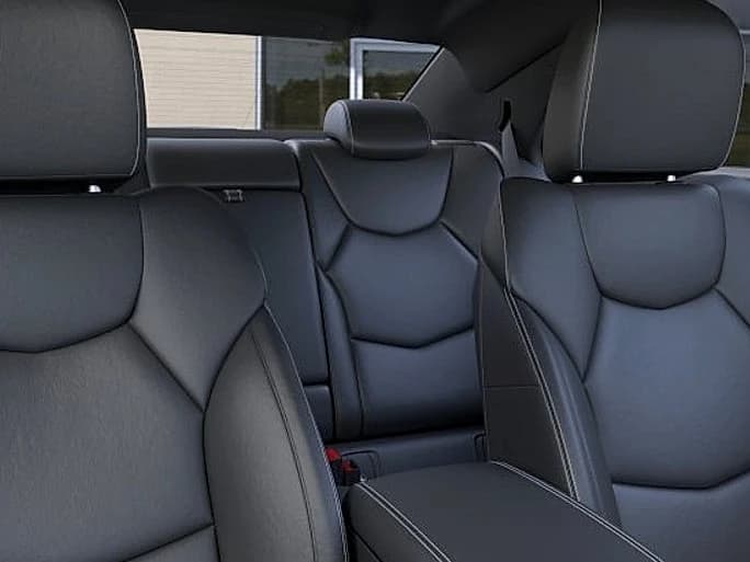 Cadillac CT4 Luxury 4dr Sdn 2026 — side view