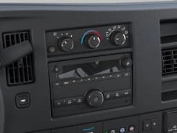 Chevrolet Express Passenger LT RWD 3500 155" 2026 — side view