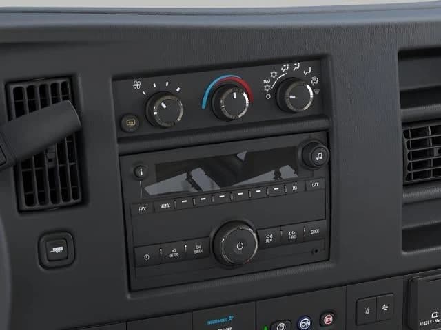 Chevrolet Express Passenger LT RWD 3500 155" 2026 — side view