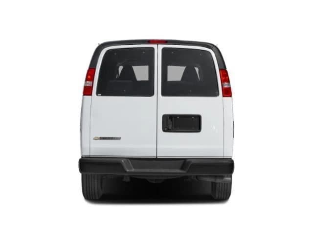 Chevrolet Express Passenger LT RWD 3500 155" 2026 — side view