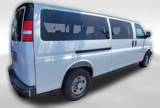 Chevrolet Express Passenger LT RWD 3500 155" 2026 — side view