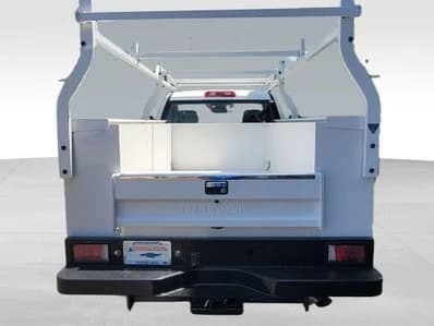 Chevrolet Silverado 2500HD Work Truck 2WD Reg Cab 142" 2025 — side view
