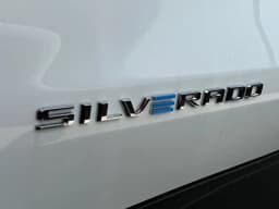 Chevrolet Silverado EV Standard Range Work Truck e4WD Crew Cab 2026 — side view