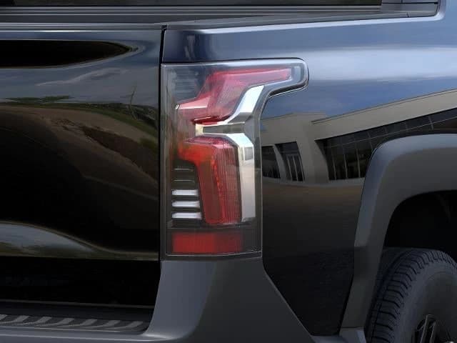 Chevrolet Silverado EV Standard Range LT e4WD Crew Cab 2026 — side view