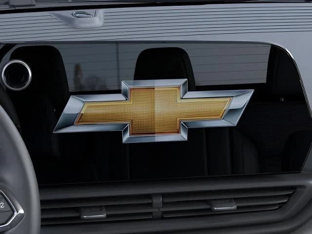 Chevrolet Silverado EV Standard Range LT e4WD Crew Cab 2026 — side view
