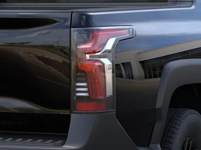 Chevrolet Silverado EV Standard Range LT e4WD Crew Cab 2026 — side view