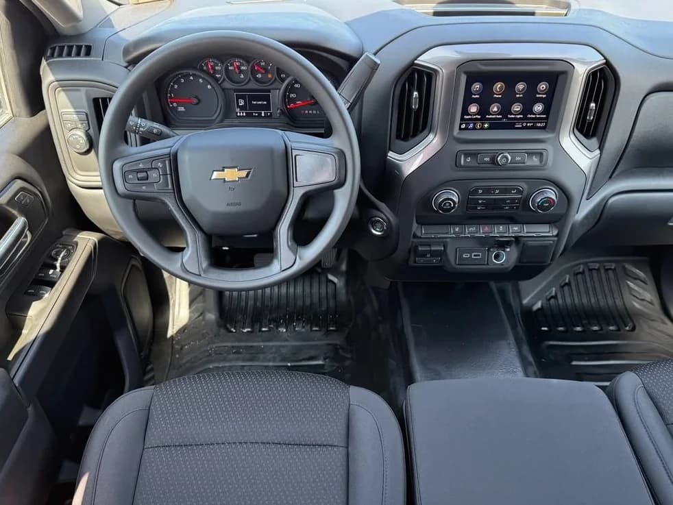 Chevrolet Silverado 2500HD Work Truck 2WD Crew Cab 172" 2026 — side view