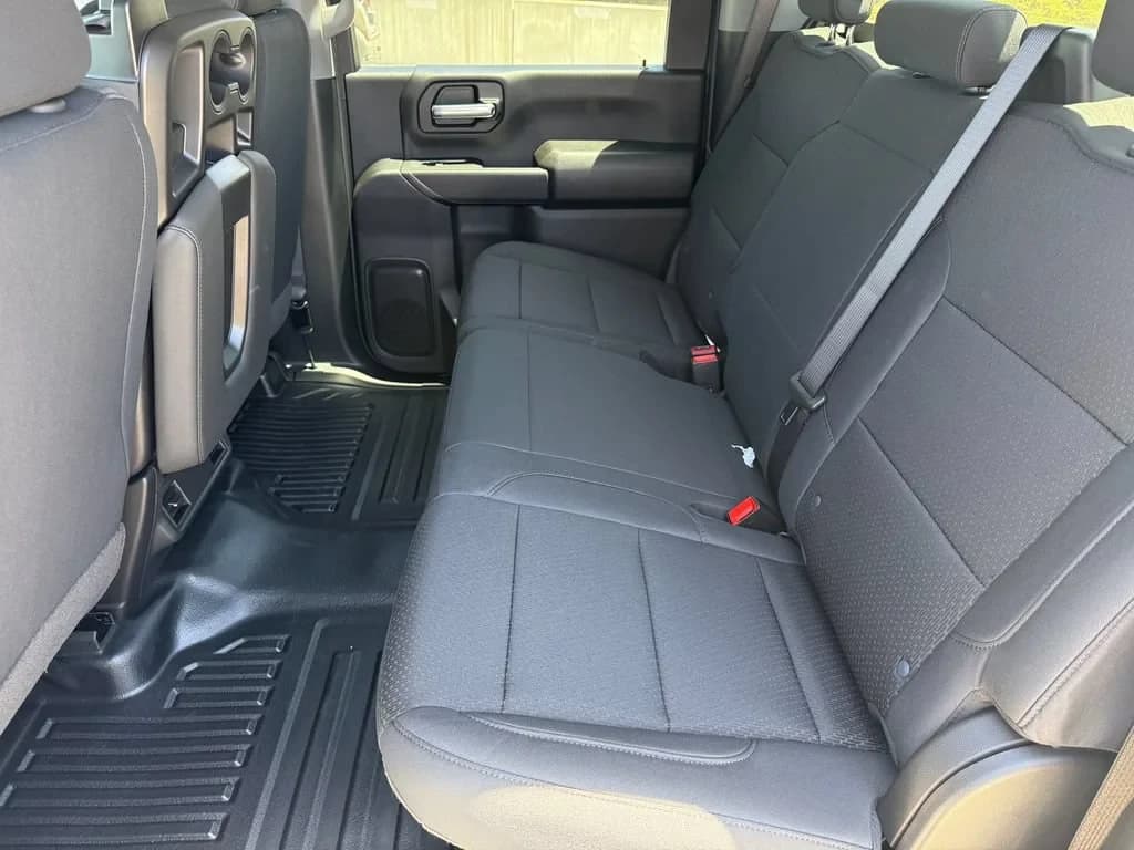 Chevrolet Silverado 2500HD Work Truck 2WD Crew Cab 172" 2026 — side view