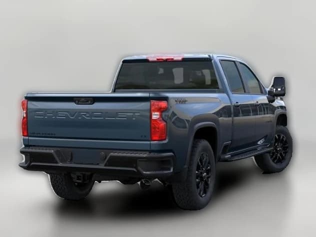 Chevrolet Silverado 2500HD LT 4WD Crew Cab 159" 2026 — side view
