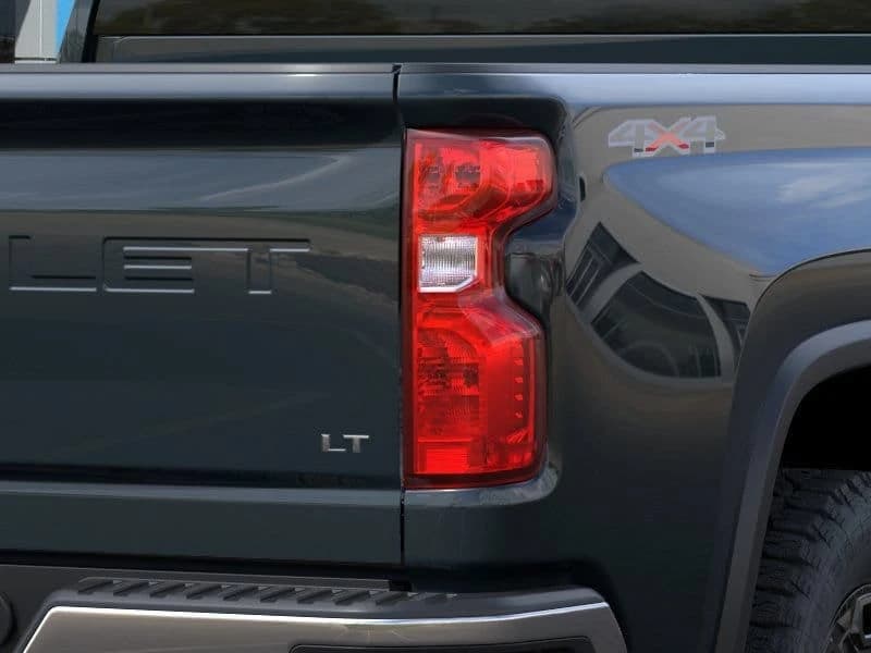 Chevrolet Silverado 2500HD LT 4WD Crew Cab 159" 2026 — side view
