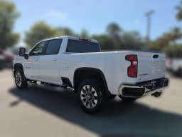 Chevrolet Silverado 2500HD LT 4WD Crew Cab 159" 2026 — side view