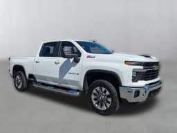 Chevrolet Silverado 2500HD LT 4WD Crew Cab 159" 2026 — side view