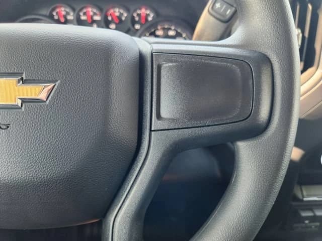 Chevrolet Silverado 2500HD Work Truck 2WD Double Cab 162" 2026 — side view