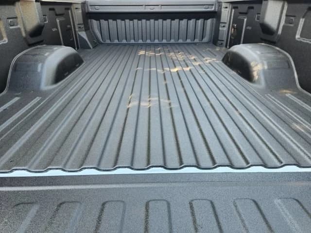 Chevrolet Silverado 2500HD Work Truck 2WD Double Cab 162" 2026 — side view