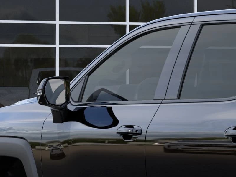 Chevrolet Silverado EV Max Range Trail Boss e4WD Crew Cab 2026 — side view