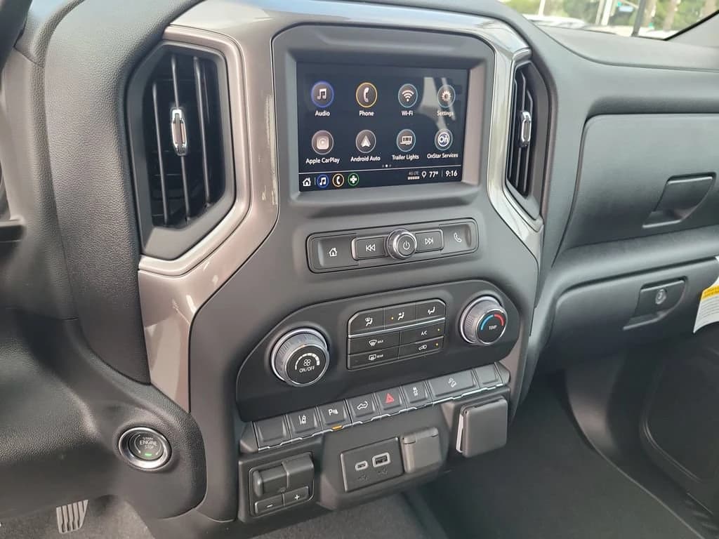 Chevrolet Silverado 2500HD Custom 4WD Crew Cab 159" 2026 — side view