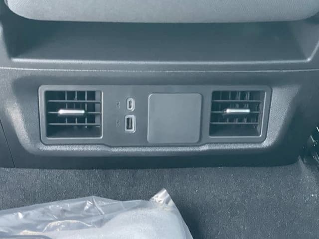 Chevrolet Silverado 2500HD Custom 4WD Crew Cab 159" 2026 — side view