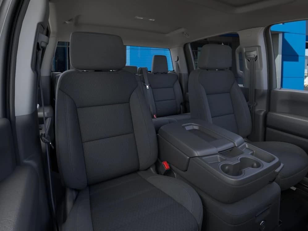 Chevrolet Silverado 2500HD Custom 4WD Crew Cab 159" 2026 — side view