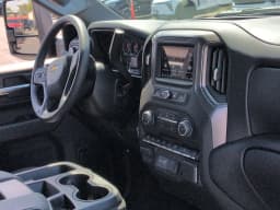 Chevrolet Silverado 2500HD Custom 4WD Crew Cab 159" 2026 — side view