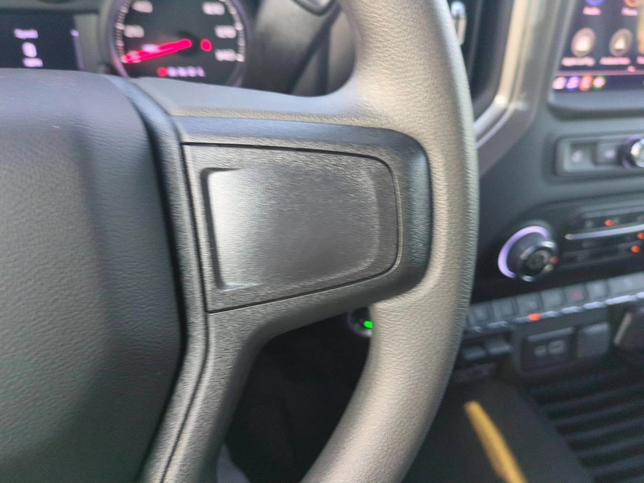 Chevrolet Silverado 2500HD Custom 4WD Crew Cab 159" 2026 — side view