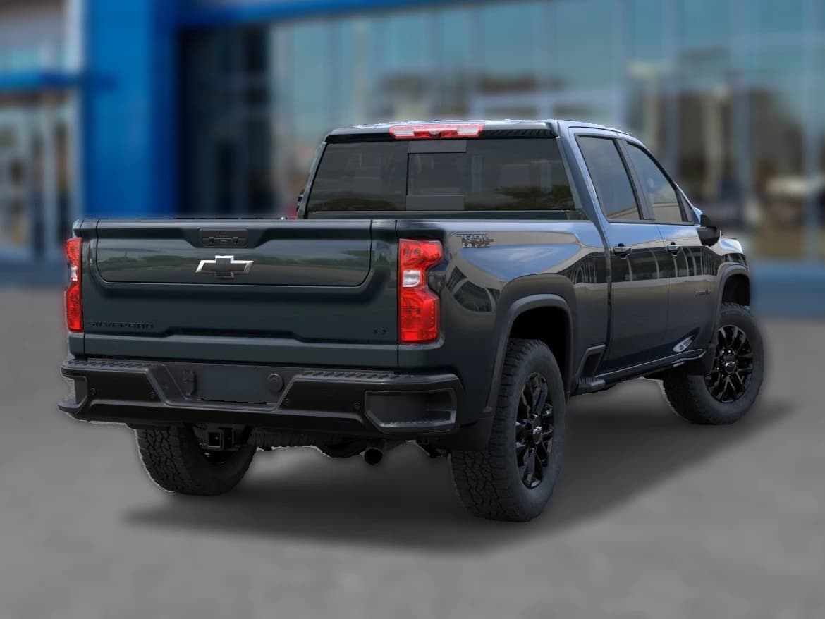 Chevrolet Silverado 2500HD LT 4WD Crew Cab 159" 2026 — side view
