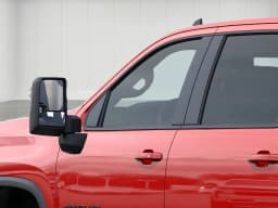 Chevrolet Silverado 2500HD LT 4WD Crew Cab 159" 2026 — side view
