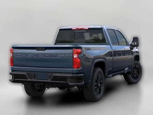 Chevrolet Silverado 2500HD LT 4WD Crew Cab 159" 2026 — side view
