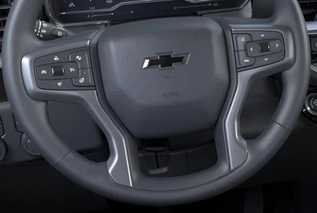 Chevrolet Silverado 2500HD LT 4WD Crew Cab 159" 2026 — side view