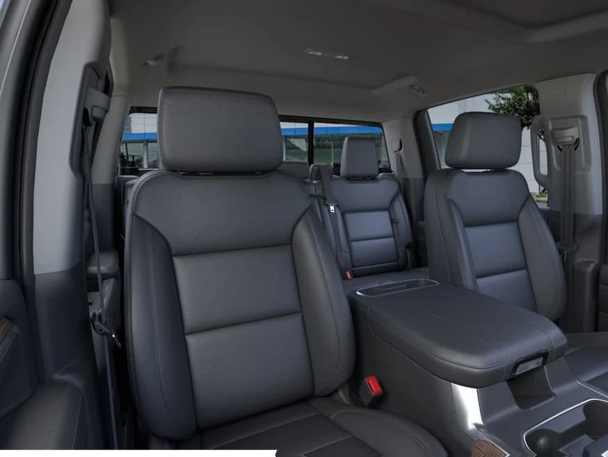 Chevrolet Silverado 2500HD LT 4WD Crew Cab 159" 2026 — side view